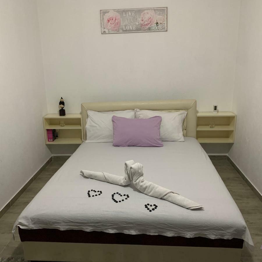 Emro-S Aparthotel Novi Pazar Exterior foto